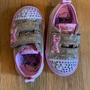 Twinkle Toes by Skechers - I light up!